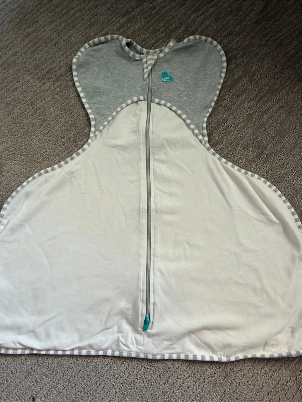 Love to dream swaddle up hip harness size small